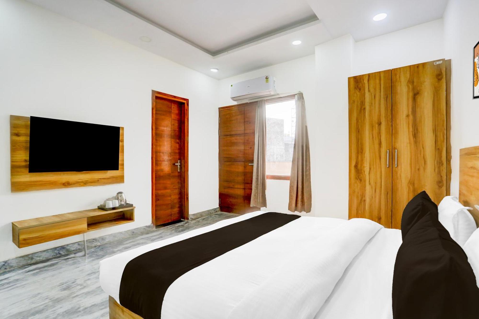 O The Param Continental 2* Delhi (National Capital Territory of India)
